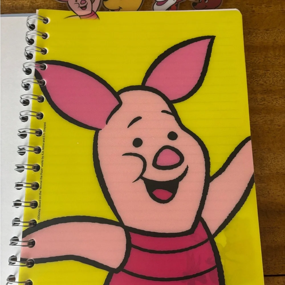 Disney Winnie the Pooh Balloon Adventure Notebook